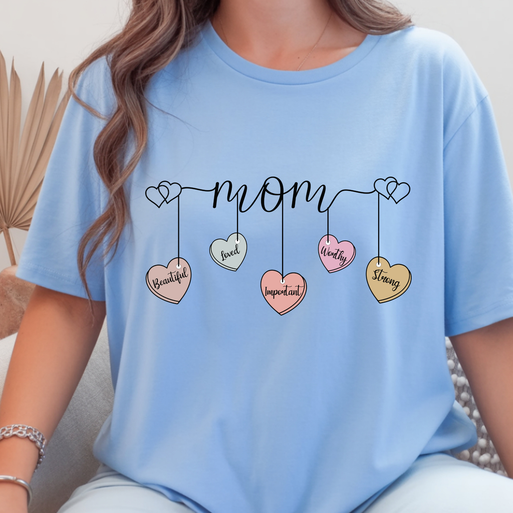 Mom Heart Garland T-Shirt